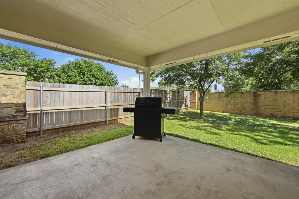 1118 Giberson Way Buda TX 78610