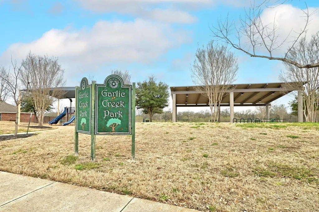 1118 Giberson Way Buda TX 78610