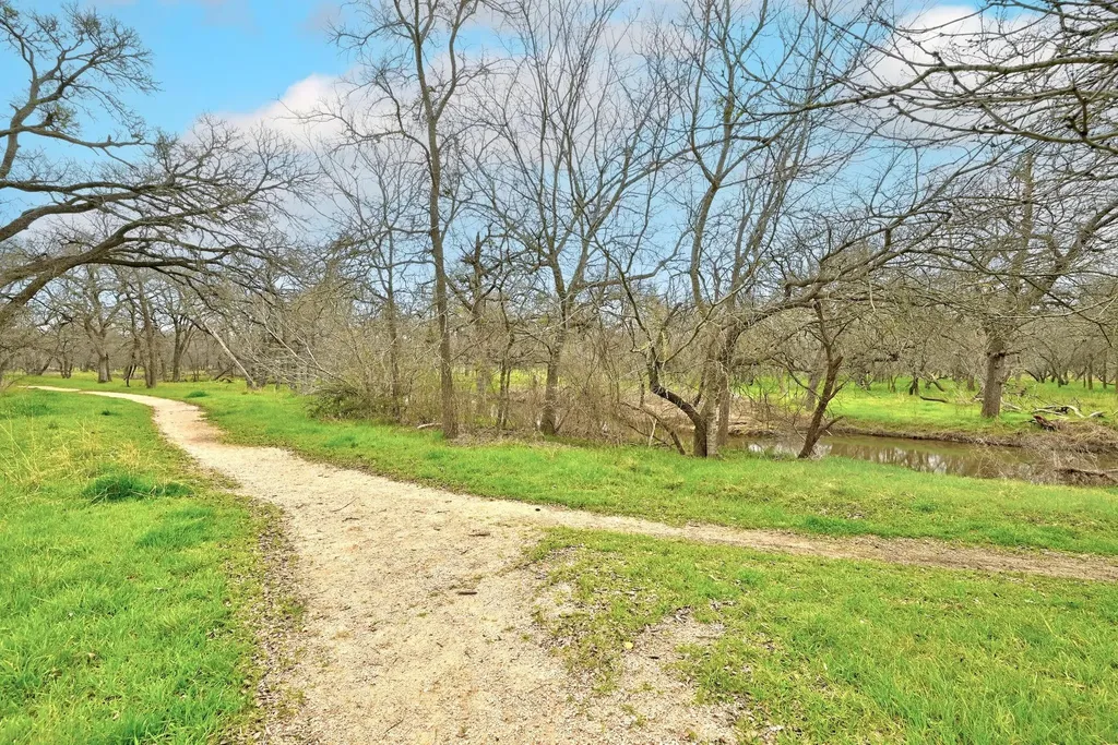 1118 Giberson Way Buda TX 78610