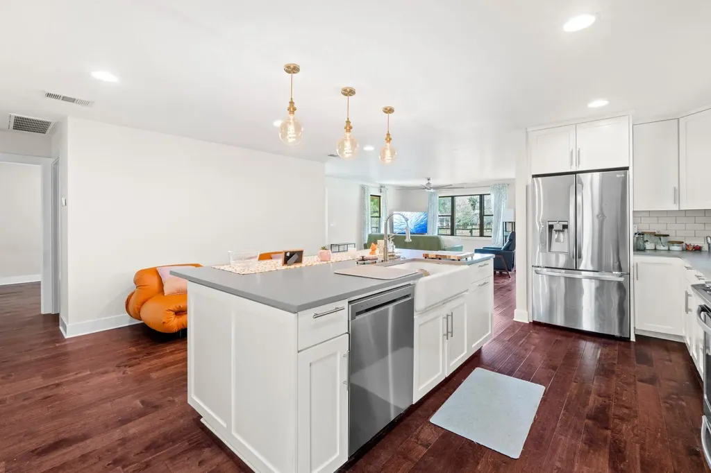 7501 Grover Avenue Austin TX 78757