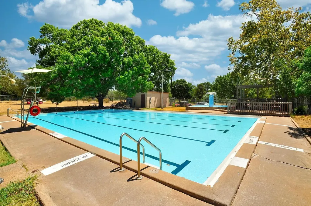 7501 Grover Avenue Austin TX 78757