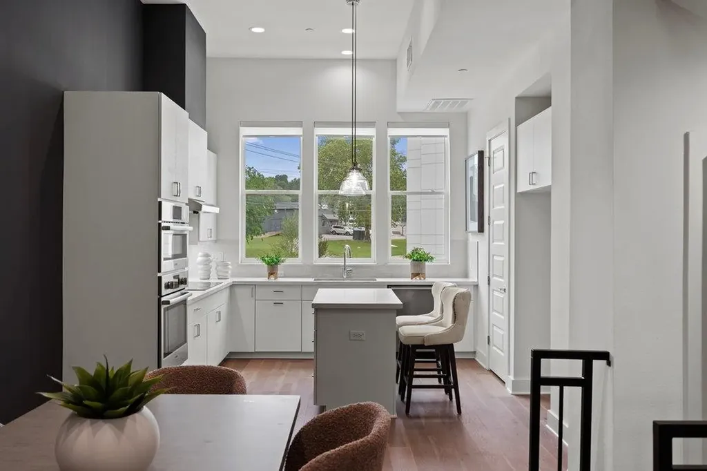 2505 Bluebonnet Avenue Austin TX 78704