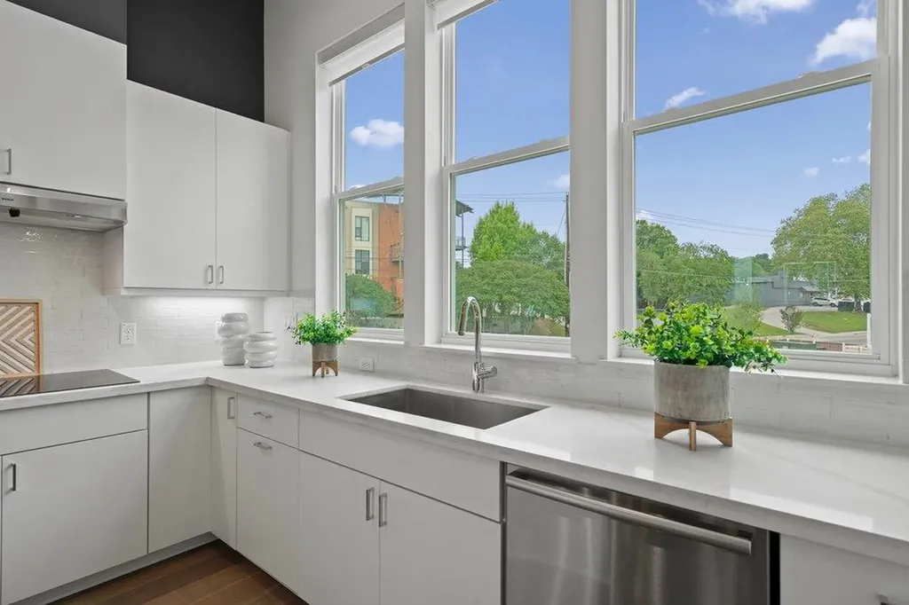 2505 Bluebonnet Avenue Austin TX 78704