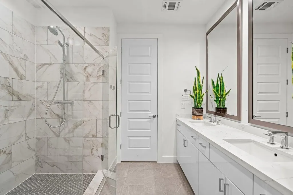 2505 Bluebonnet Avenue Austin TX 78704