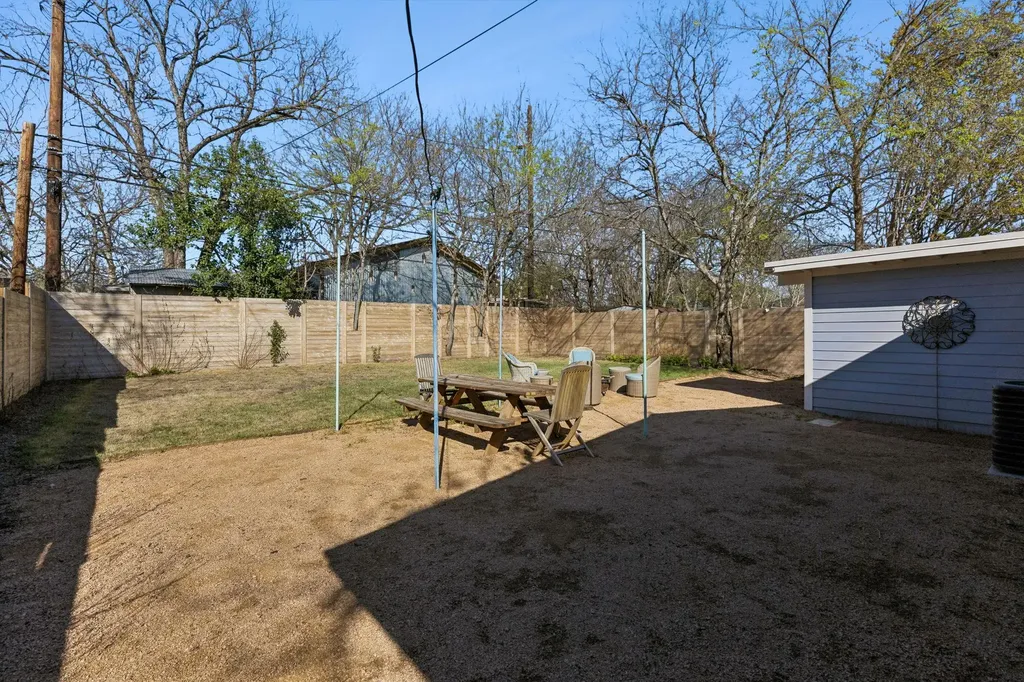 1400 Westmoor Drive Austin TX 78723