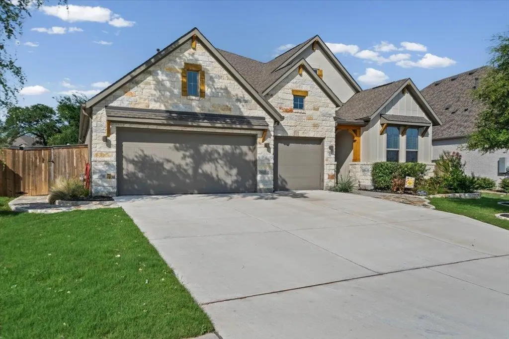221 Iron Creek Way Kyle TX 78640