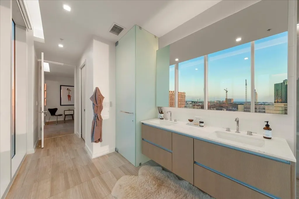 313 W 17th Street Austin TX 78701