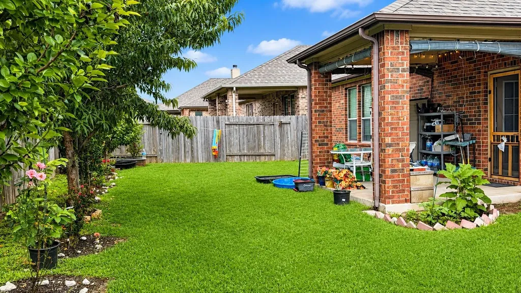 1428 Macfarland Street Leander TX 78641