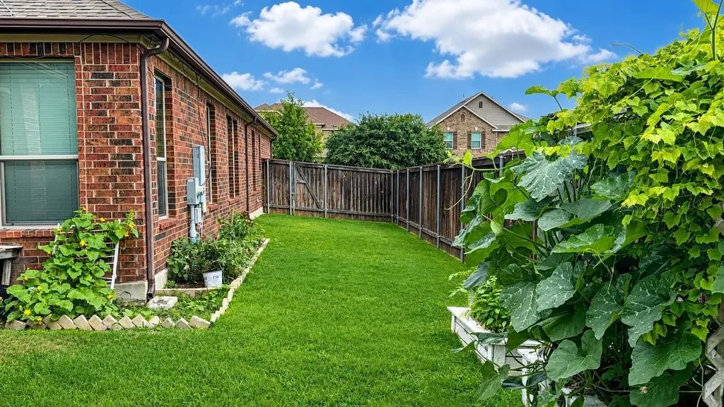 1428 Macfarland Street Leander TX 78641