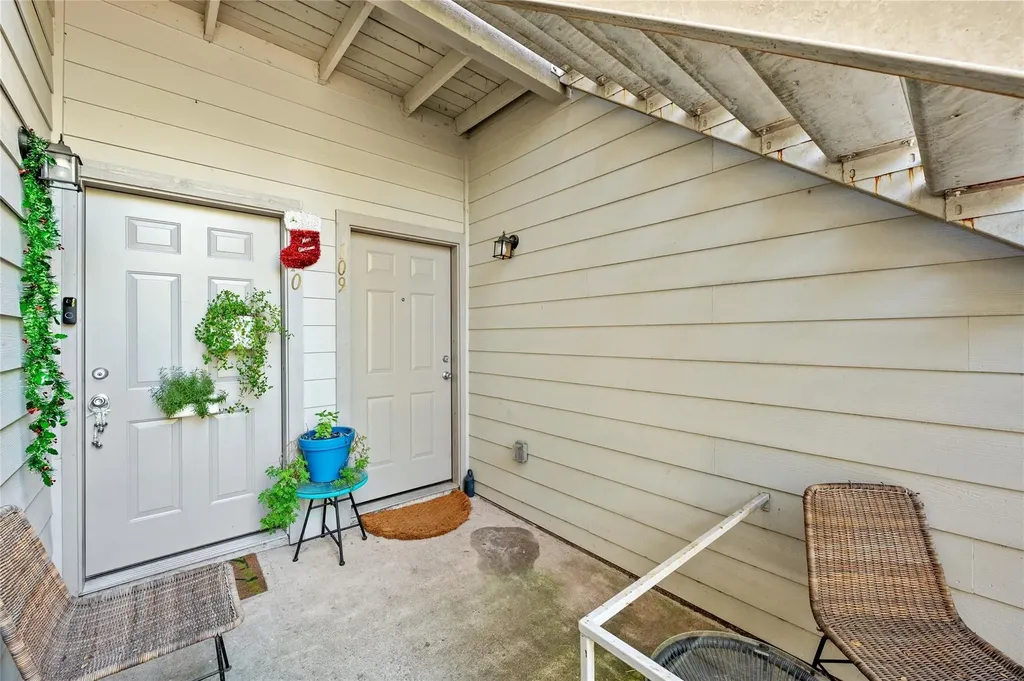 3839 Dry Creek Drive Austin TX 78731