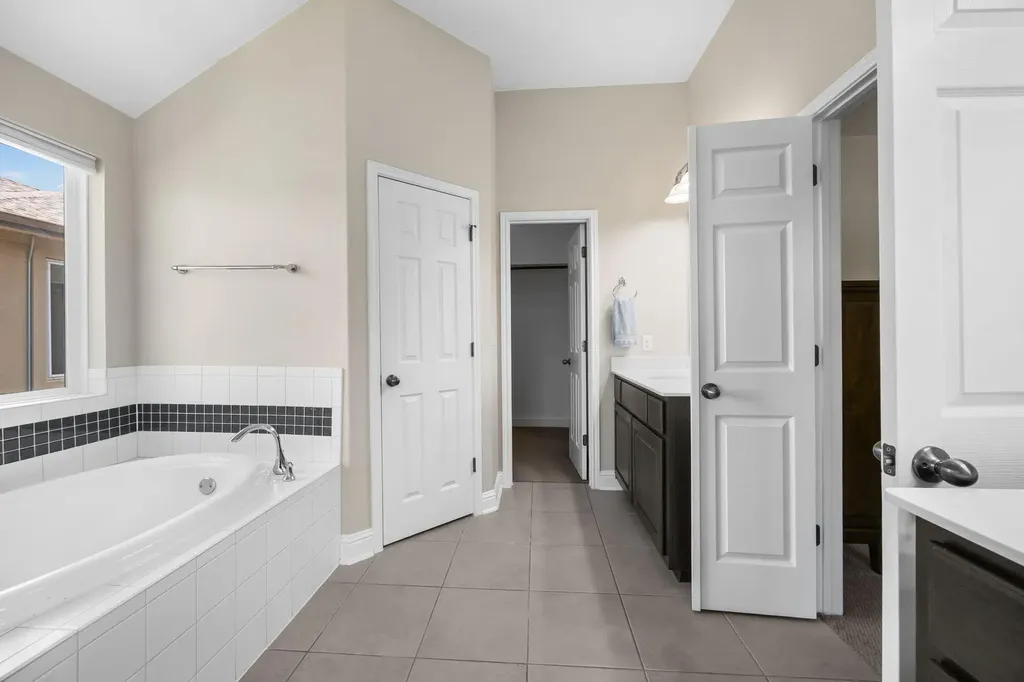 5221 Rain Lily Drive Austin TX 78739