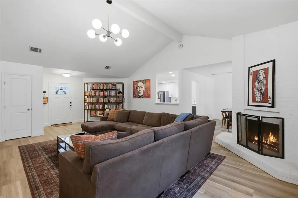 7703 Keswick Drive Austin TX 78745