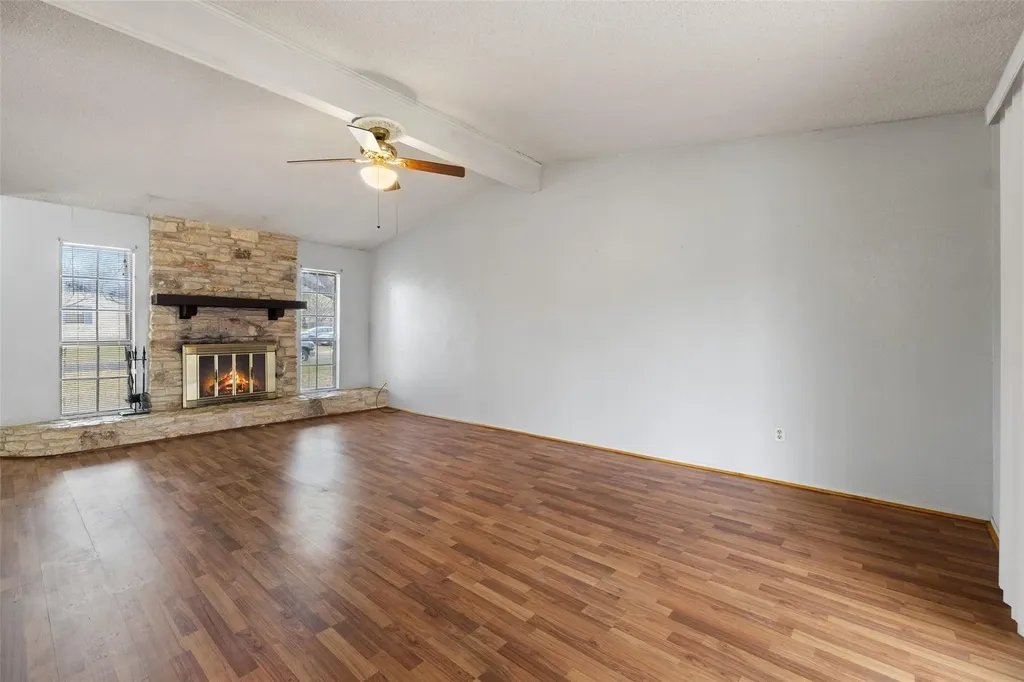 2303 Carolyn Drive Taylor TX 76574
