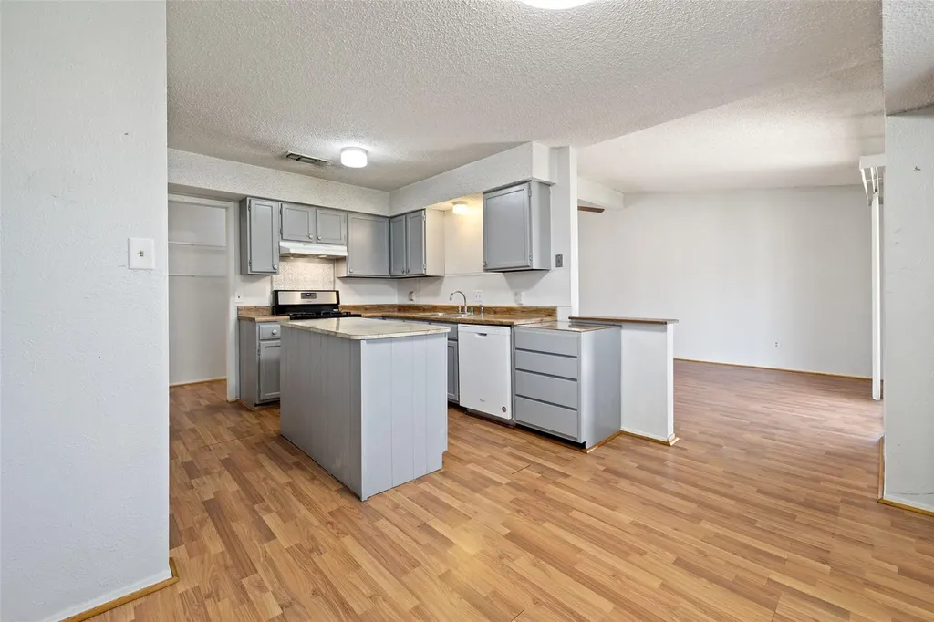 2303 Carolyn Drive Taylor TX 76574