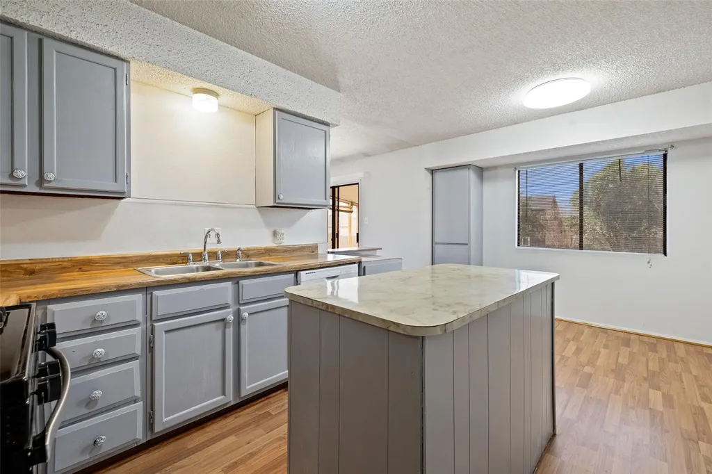 2303 Carolyn Drive Taylor TX 76574