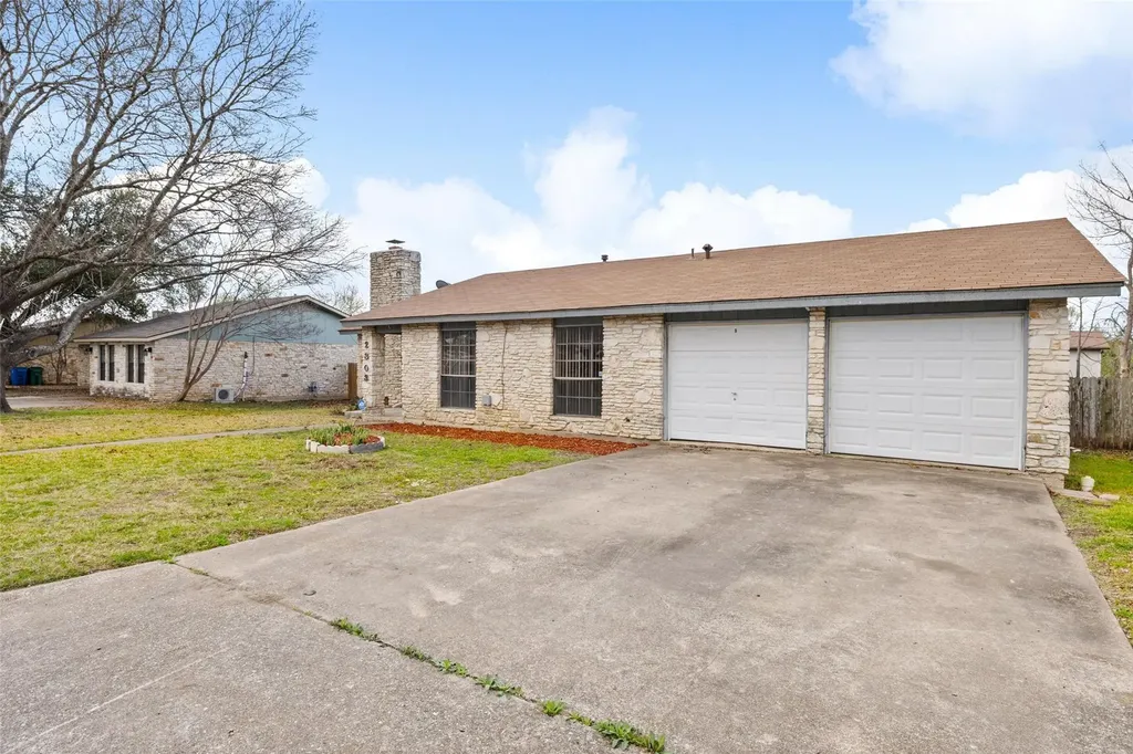 2303 Carolyn Drive Taylor TX 76574