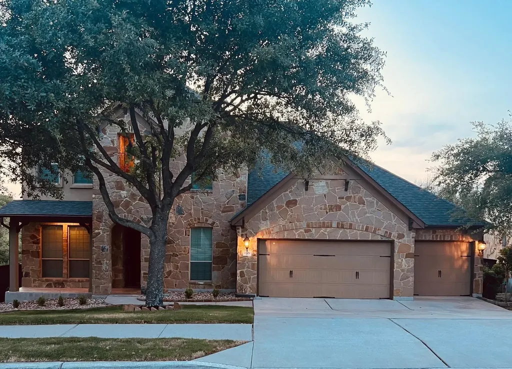10209 Ivalenes Hope Drive Austin TX 78717