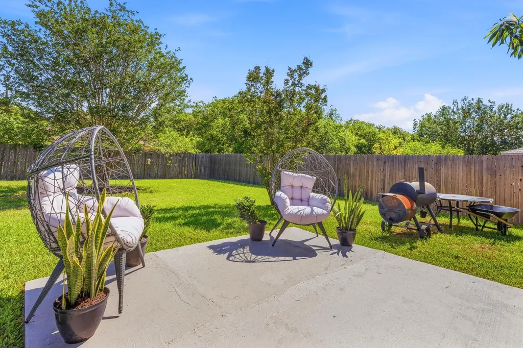 12800 Wedding Drive Manor TX 78653