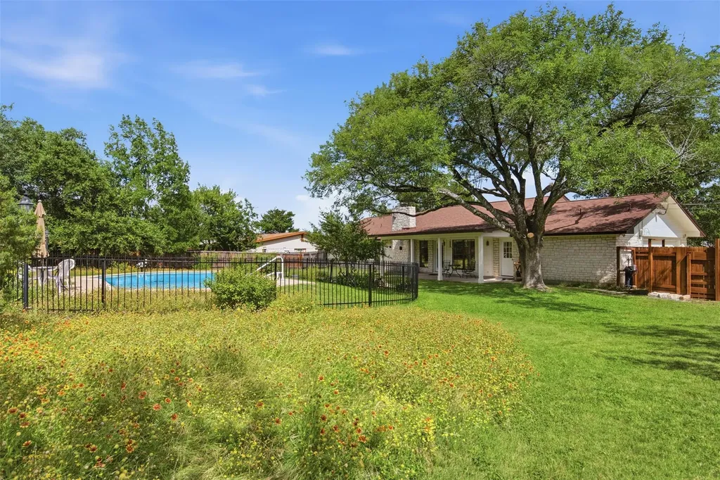 3804 Oak Meadow Drive Round Rock TX 78681