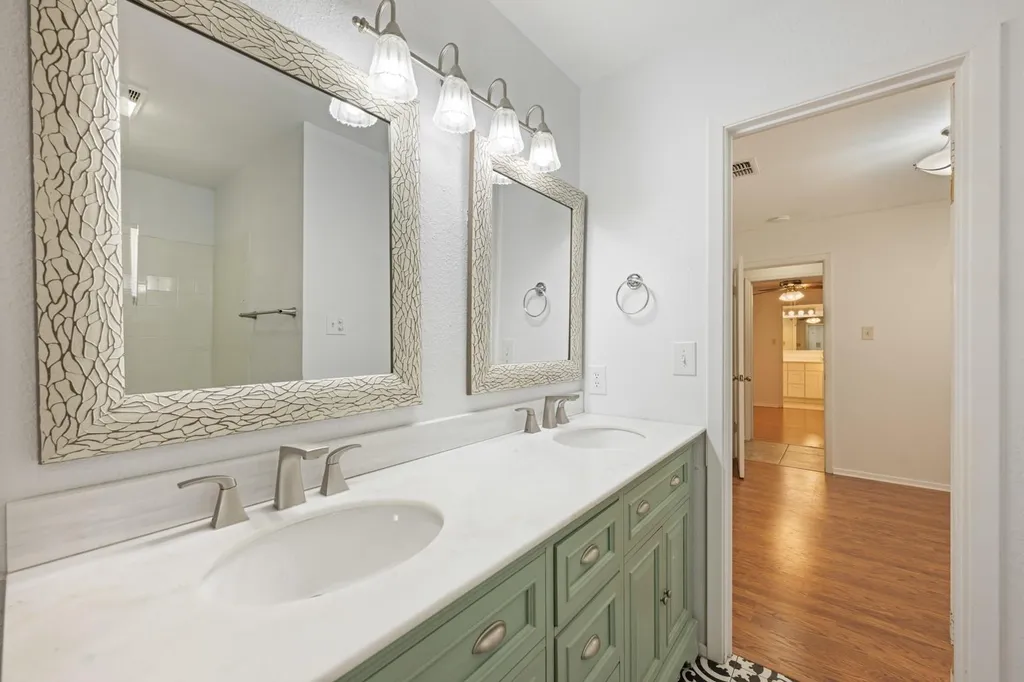 4007 Meadowlark Avenue San Antonio TX 78210