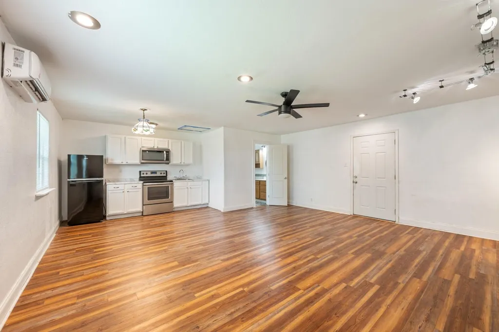 4007 Meadowlark Avenue San Antonio TX 78210