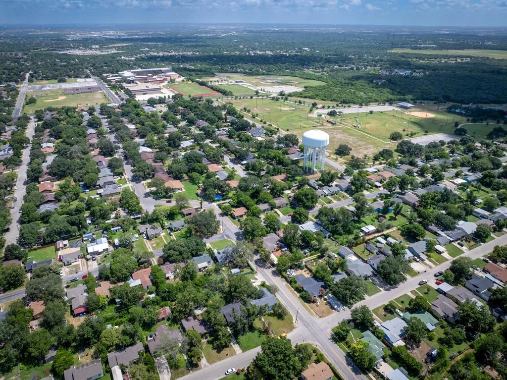 4007 Meadowlark Avenue San Antonio TX 78210