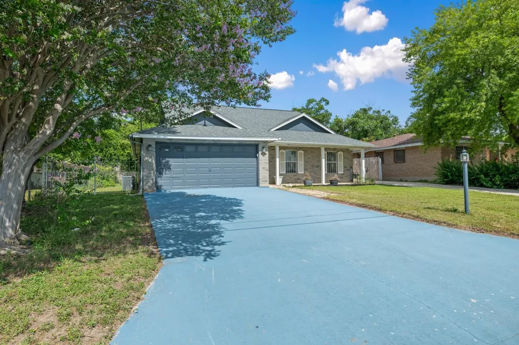 4007 Meadowlark Avenue San Antonio TX 78210