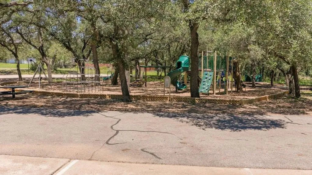 506 Ronay Drive N Spicewood TX 78669