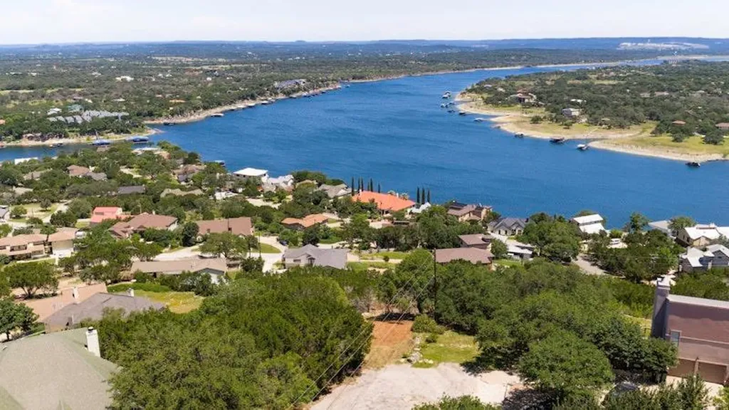 506 Ronay Drive N Spicewood TX 78669