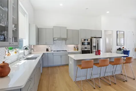 6216 Toscana Avenue Austin TX 78724