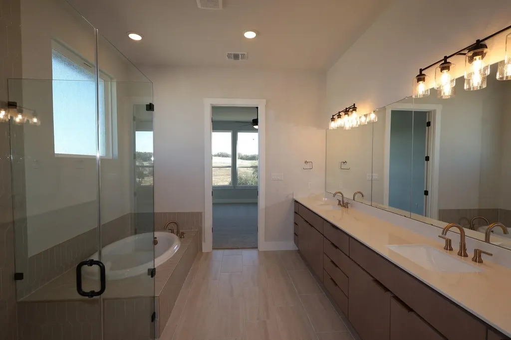 221 Mcmillian Drive Liberty Hill TX 78642