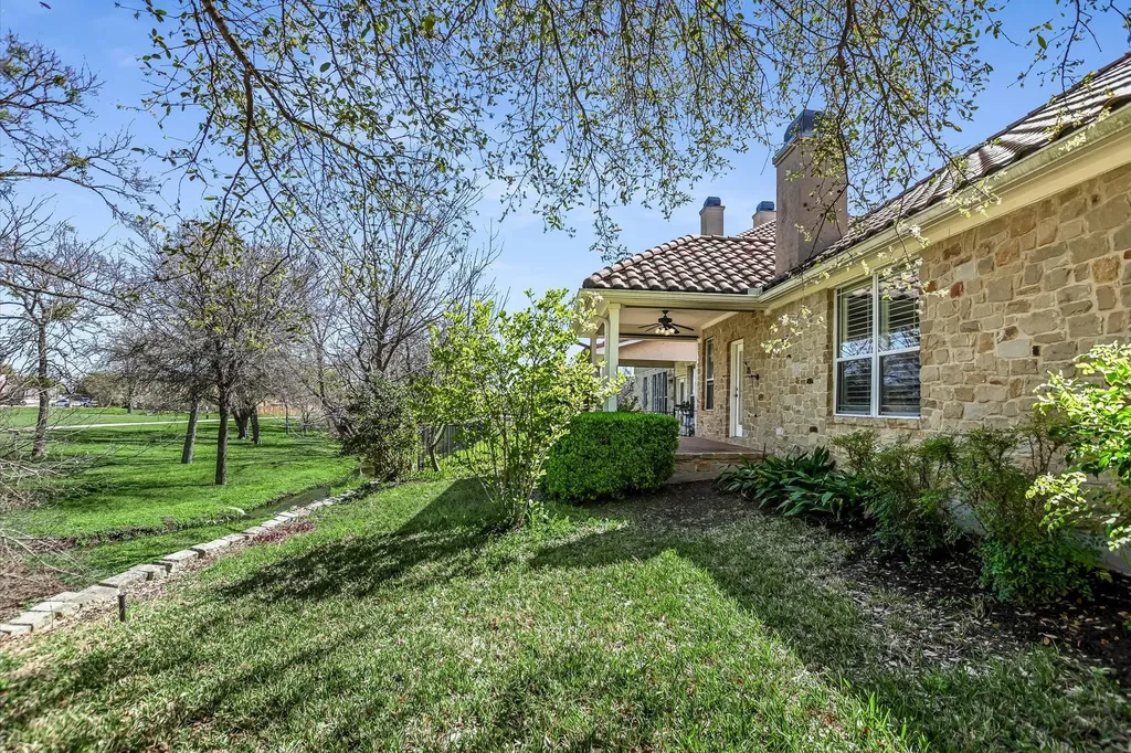 14316 Broadwinged Hawk Drive Austin TX 78738