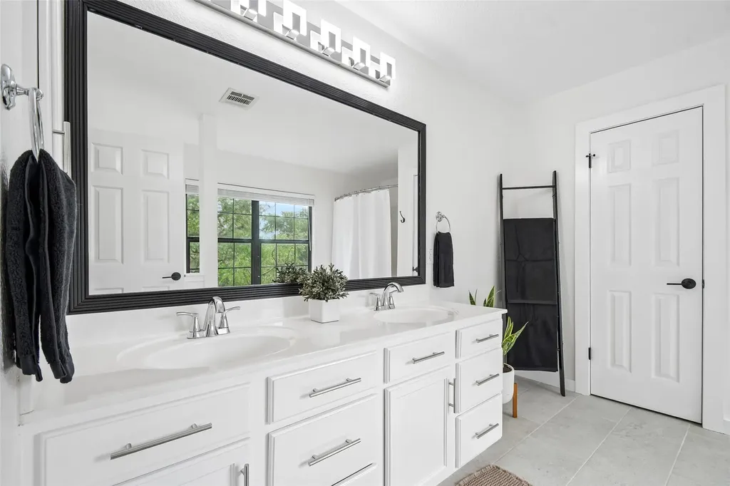 485 Bella Vista Circle Kyle TX 78640