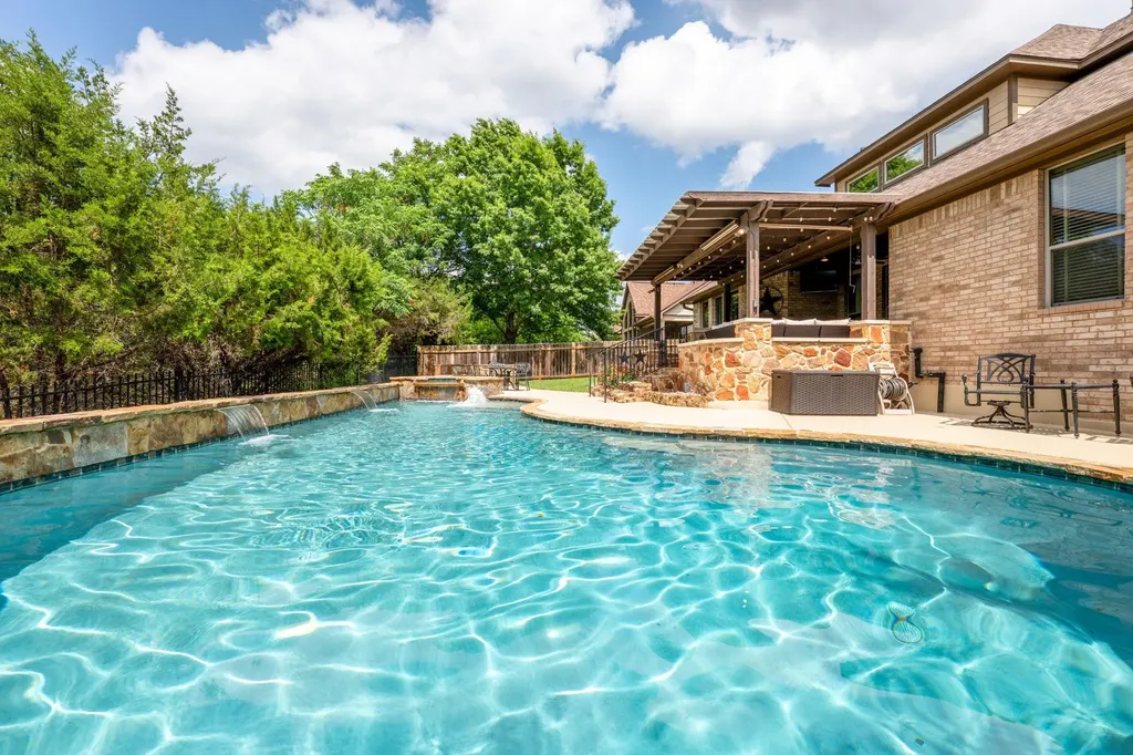 1316 Cassiopeia Way Austin TX 78732