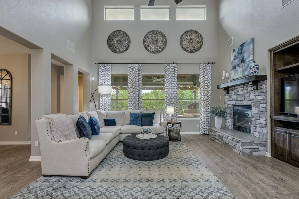 1316 Cassiopeia Way Austin TX 78732