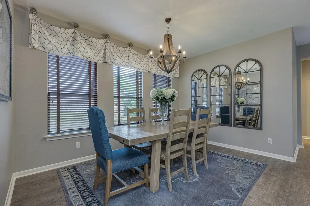 1316 Cassiopeia Way Austin TX 78732
