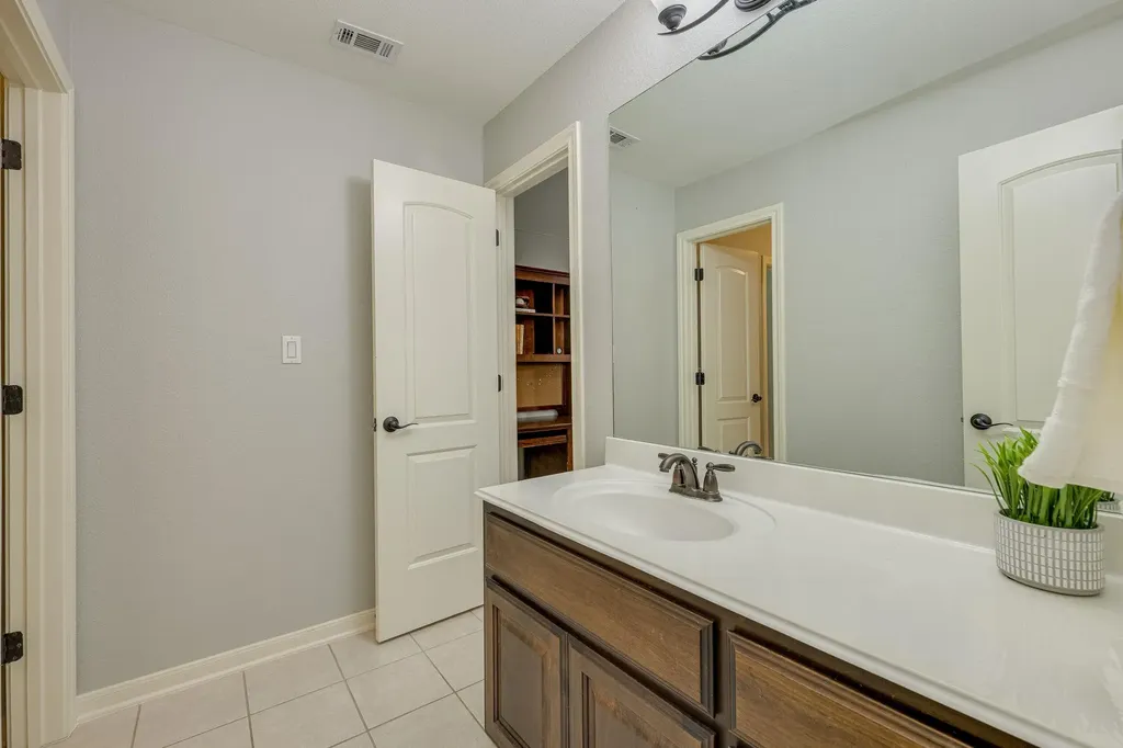 1316 Cassiopeia Way Austin TX 78732