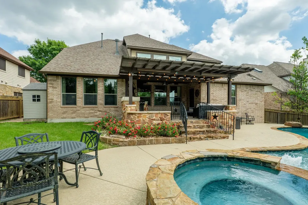 1316 Cassiopeia Way Austin TX 78732