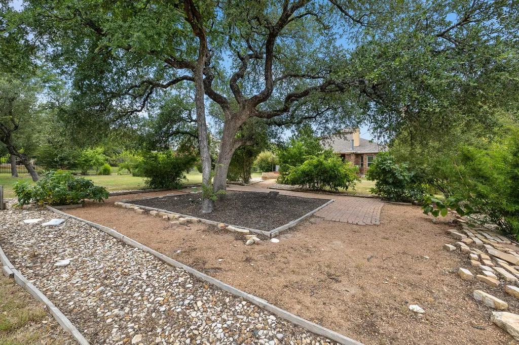 174 Estrella Crossing Georgetown TX 78628