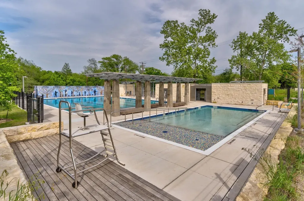 407 E 45th Street Austin TX 78751