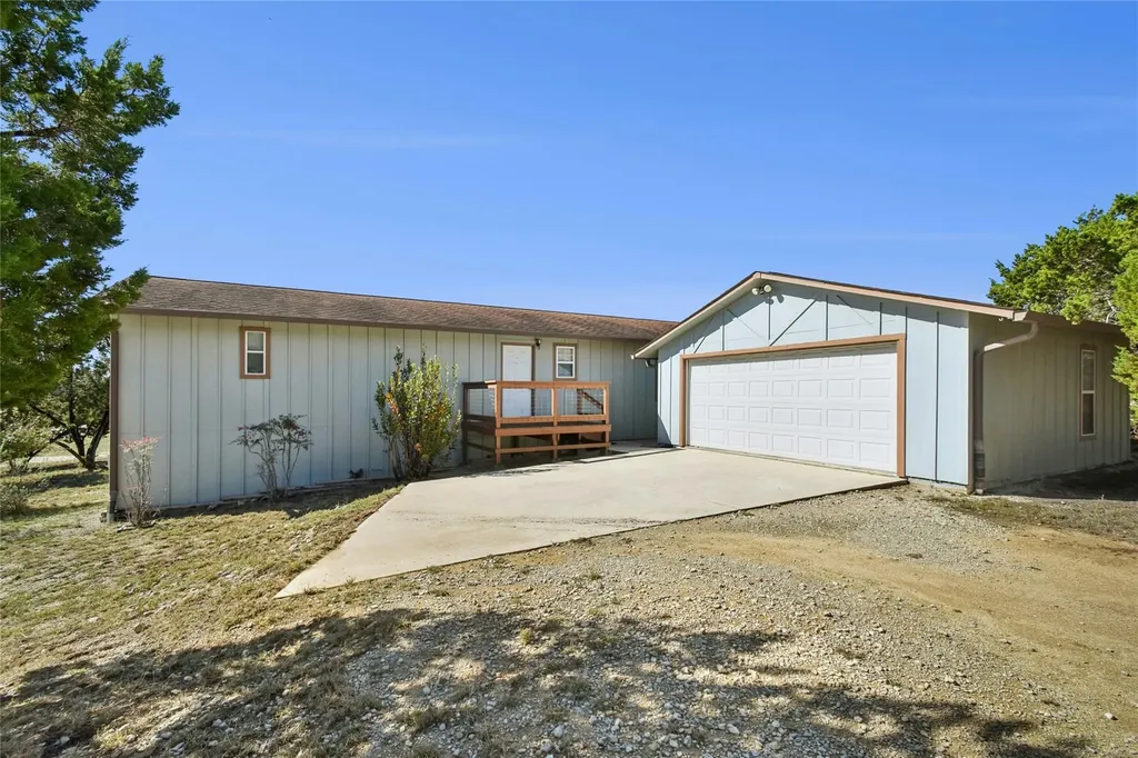 111 Janine Canyon Lake TX 78133