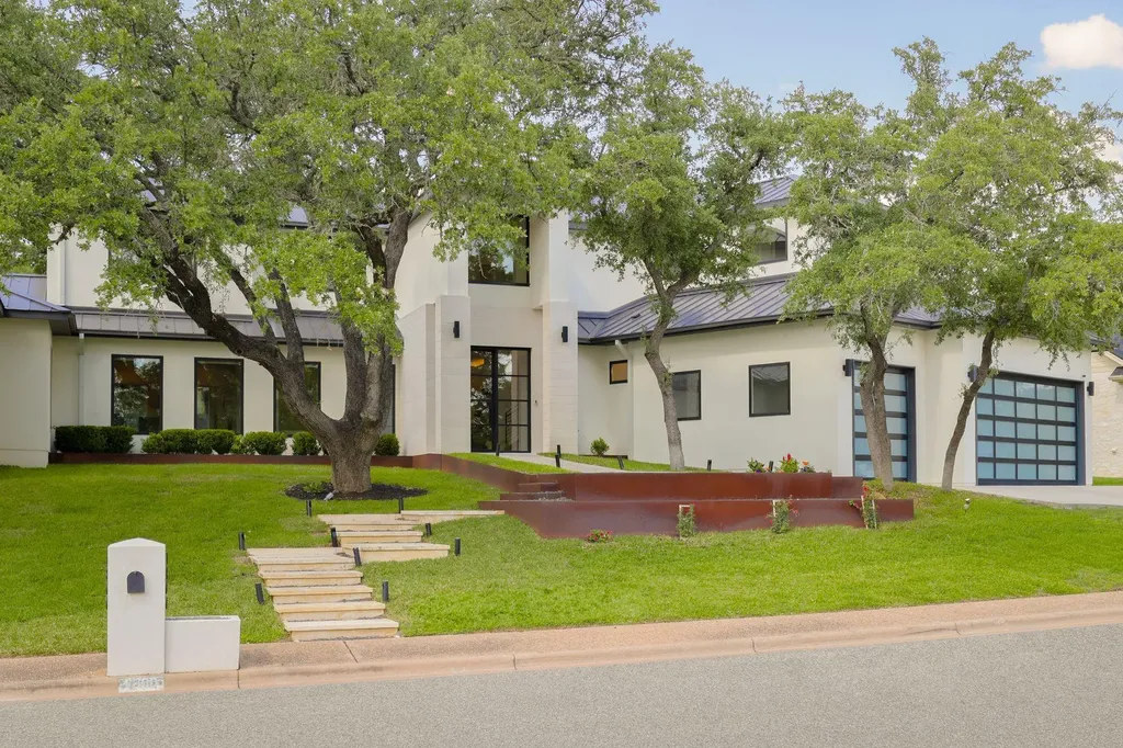 1800 Bay Hill Drive Austin TX 78746