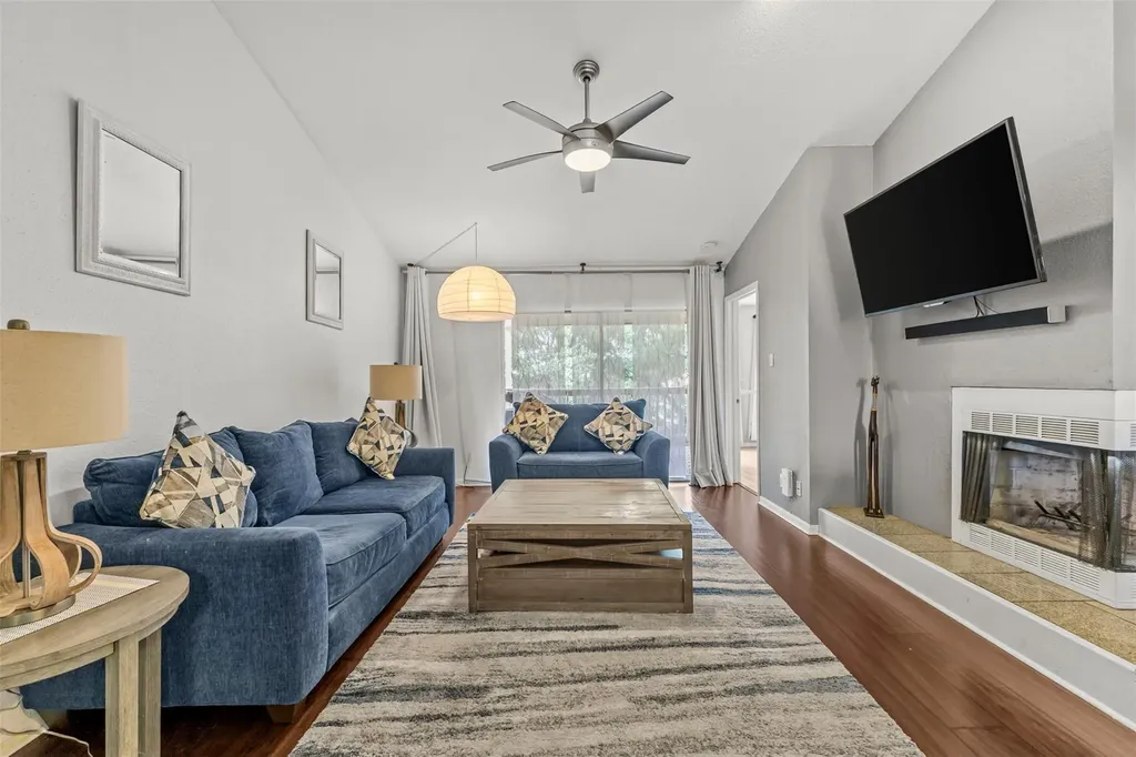 2450 Wickersham Lane Austin TX 78741