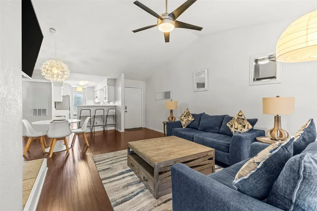 2450 Wickersham Lane Austin TX 78741