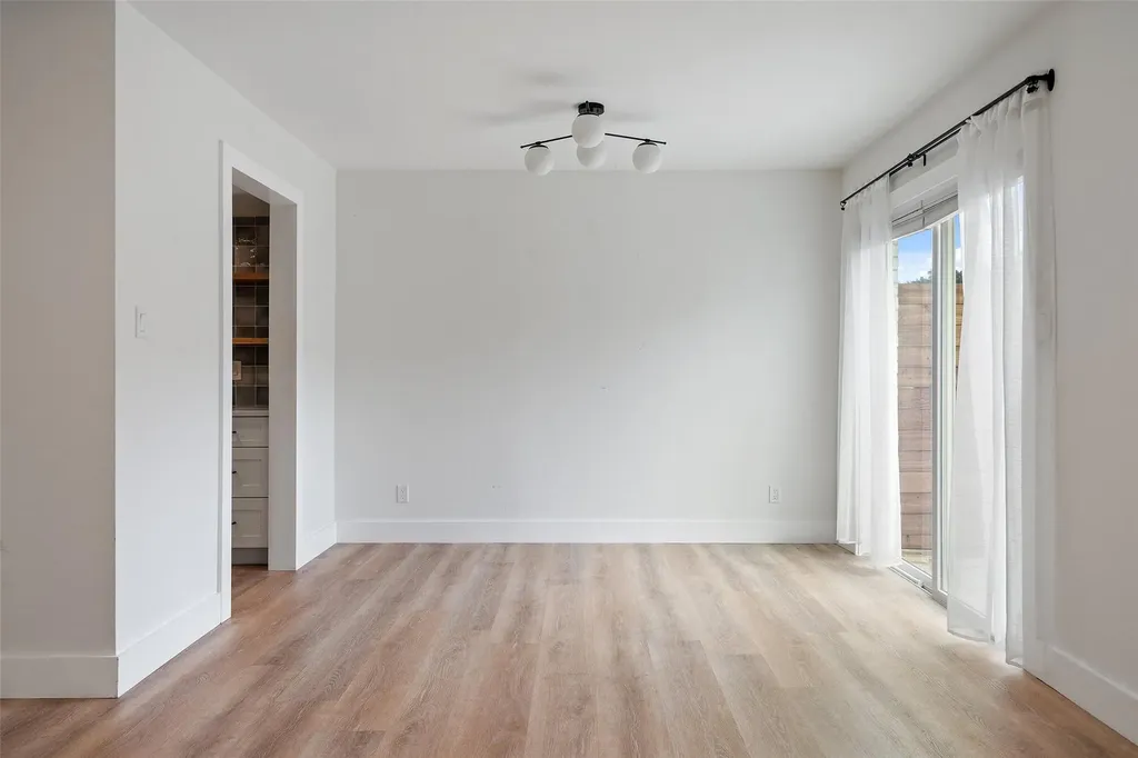 1206 Hollow Creek Drive Austin TX 78704
