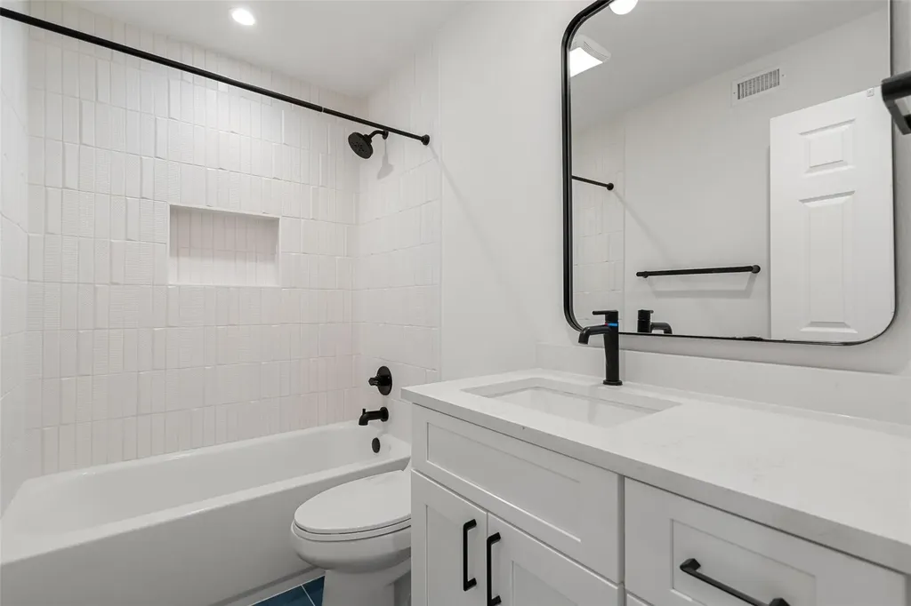 1206 Hollow Creek Drive Austin TX 78704