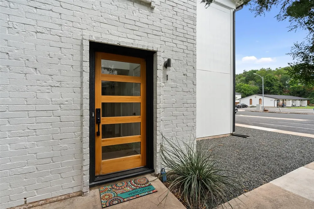 1206 Hollow Creek Drive Austin TX 78704