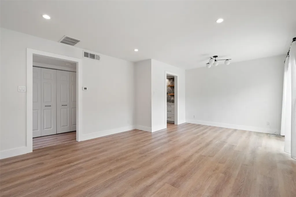 1206 Hollow Creek Drive Austin TX 78704