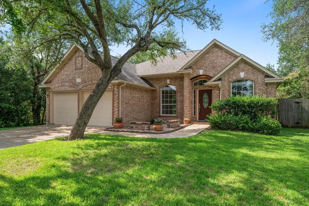 9201 La Siesta Bend Austin TX 78749