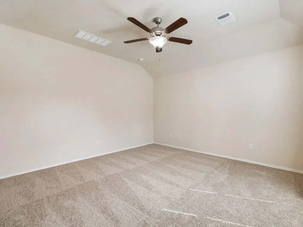 6908 Ferrystone Pass Del Valle TX 78617